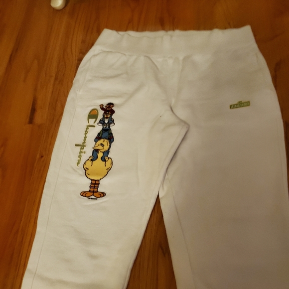 Champion x Seasme Street Set - Picture 12 of 16